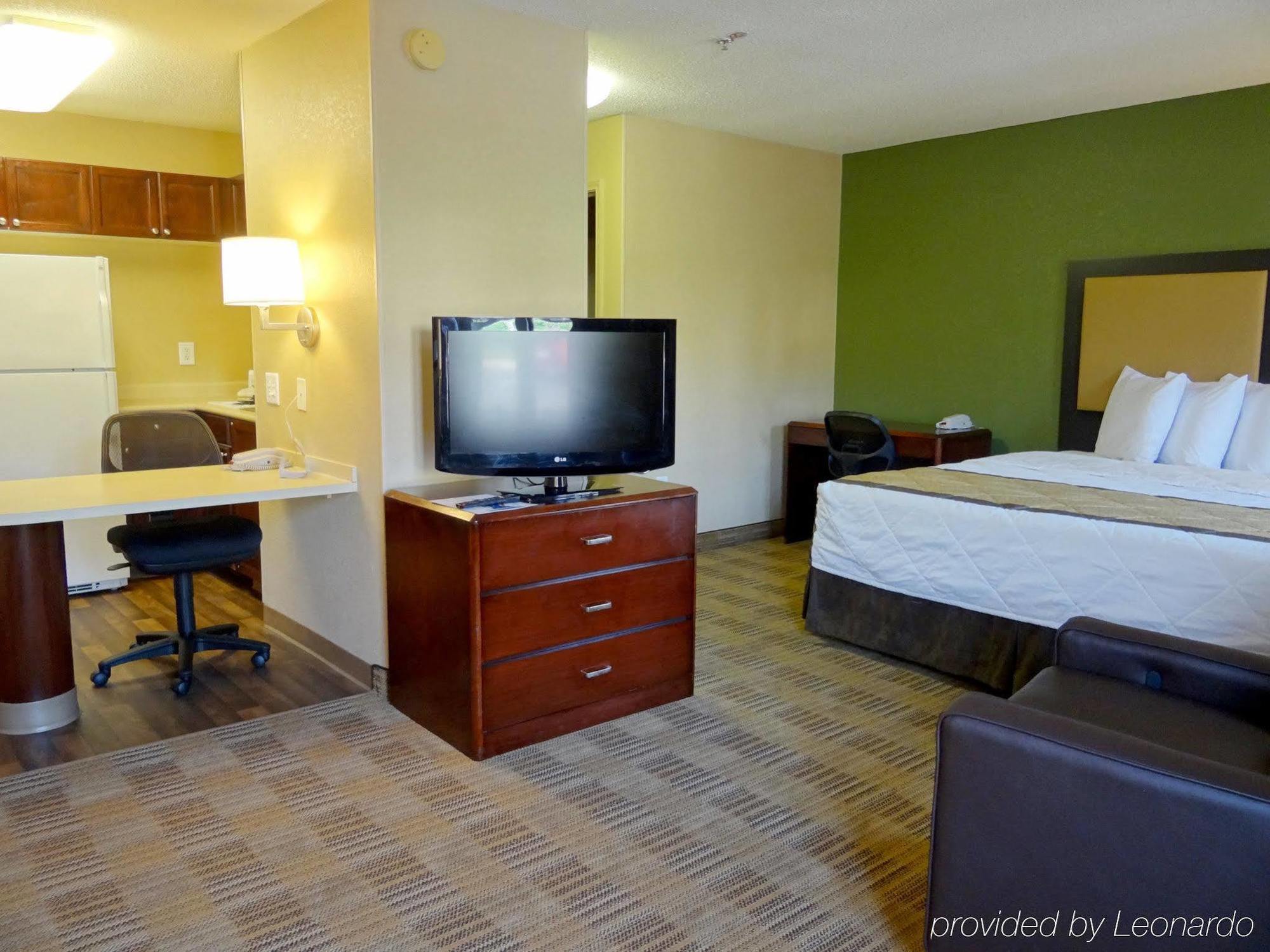 Extended Stay America Suites - Austin - Northwest Arboretum - The Domain Экстерьер фото