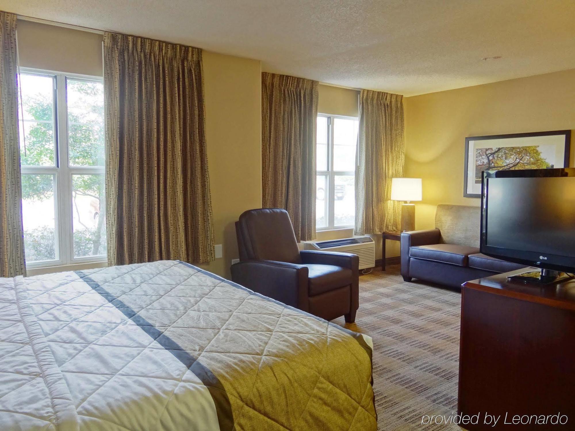 Extended Stay America Suites - Austin - Northwest Arboretum - The Domain Экстерьер фото
