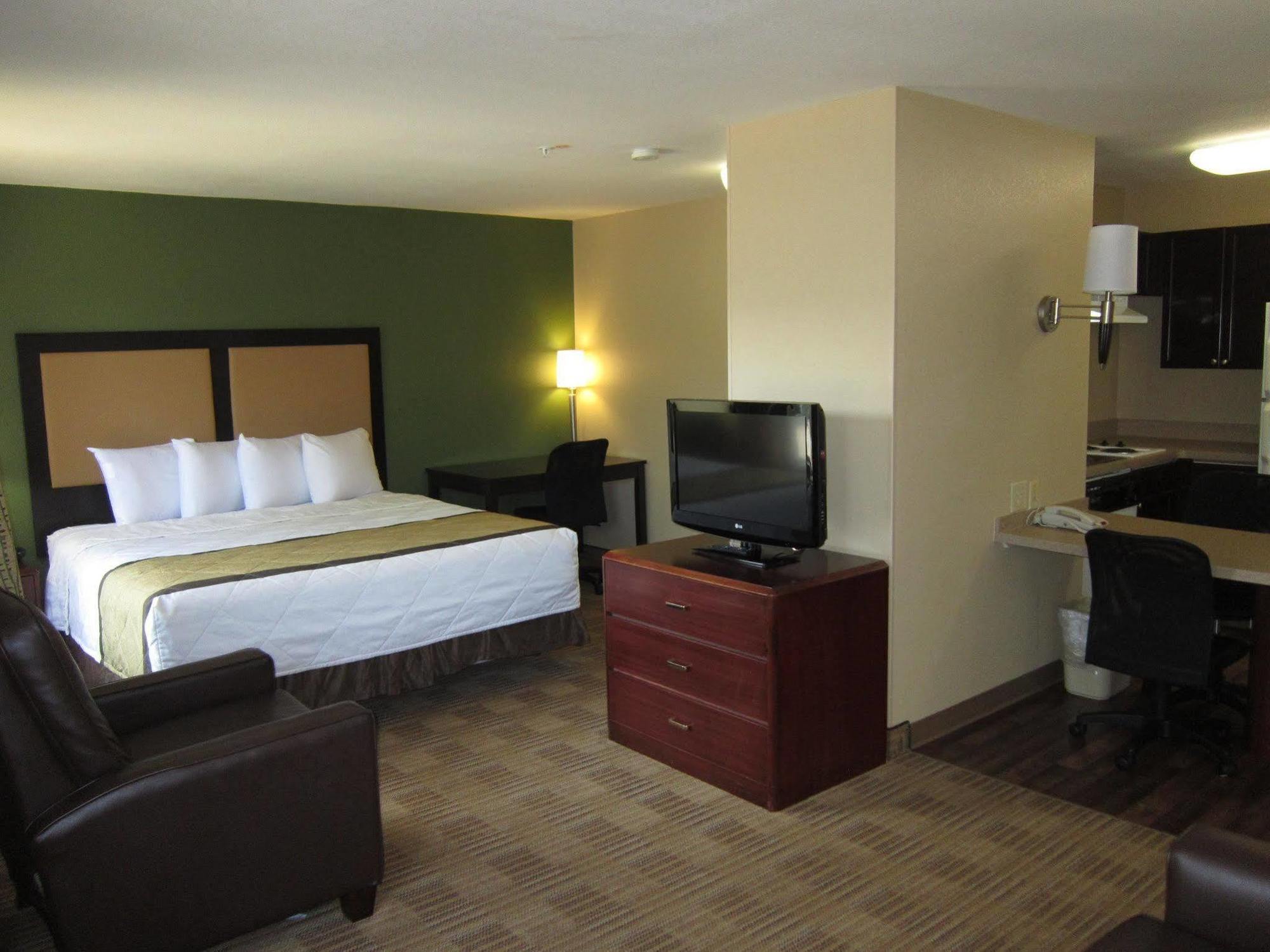 Extended Stay America Suites - Austin - Northwest Arboretum - The Domain Экстерьер фото