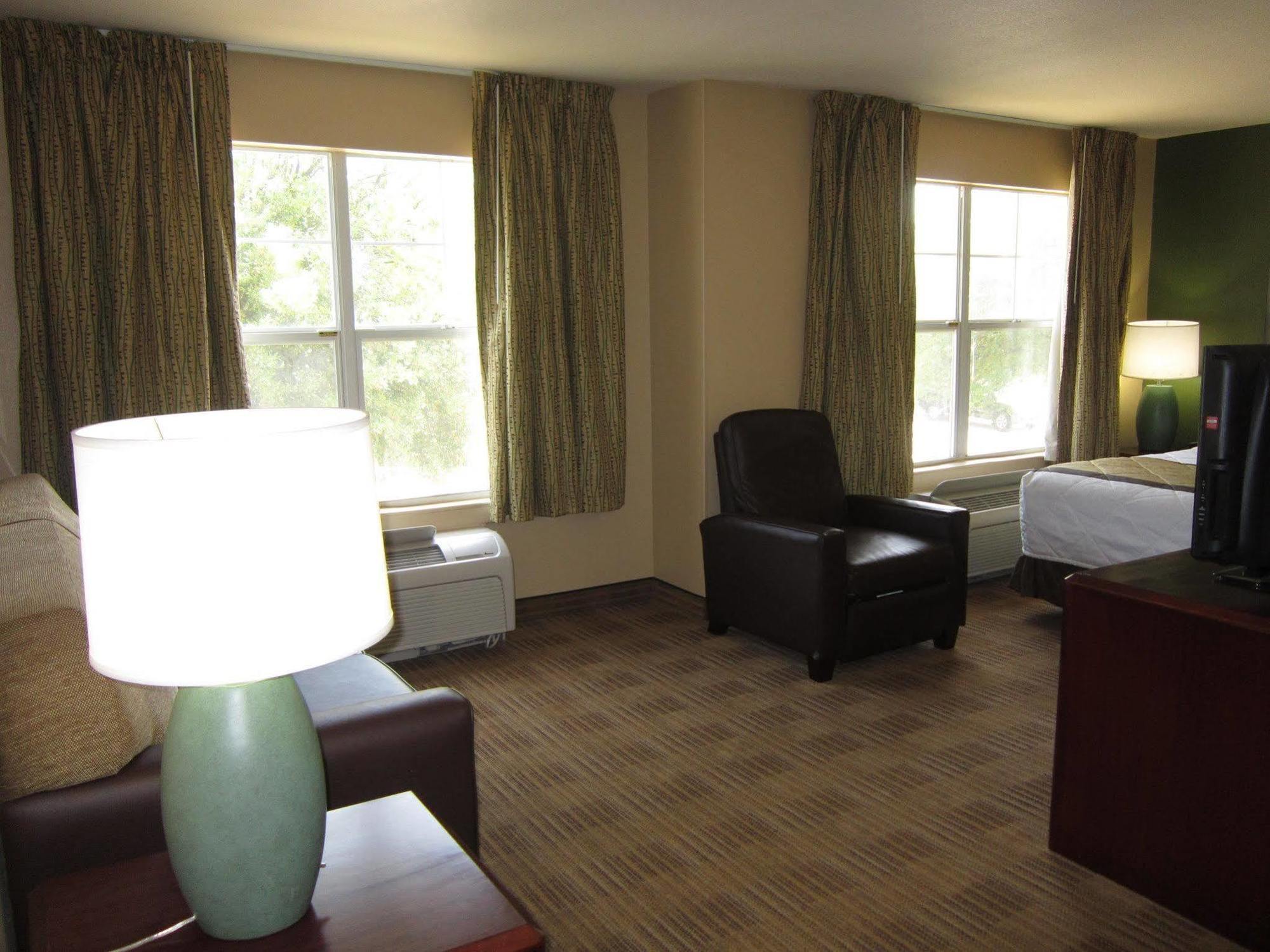 Extended Stay America Suites - Austin - Northwest Arboretum - The Domain Экстерьер фото